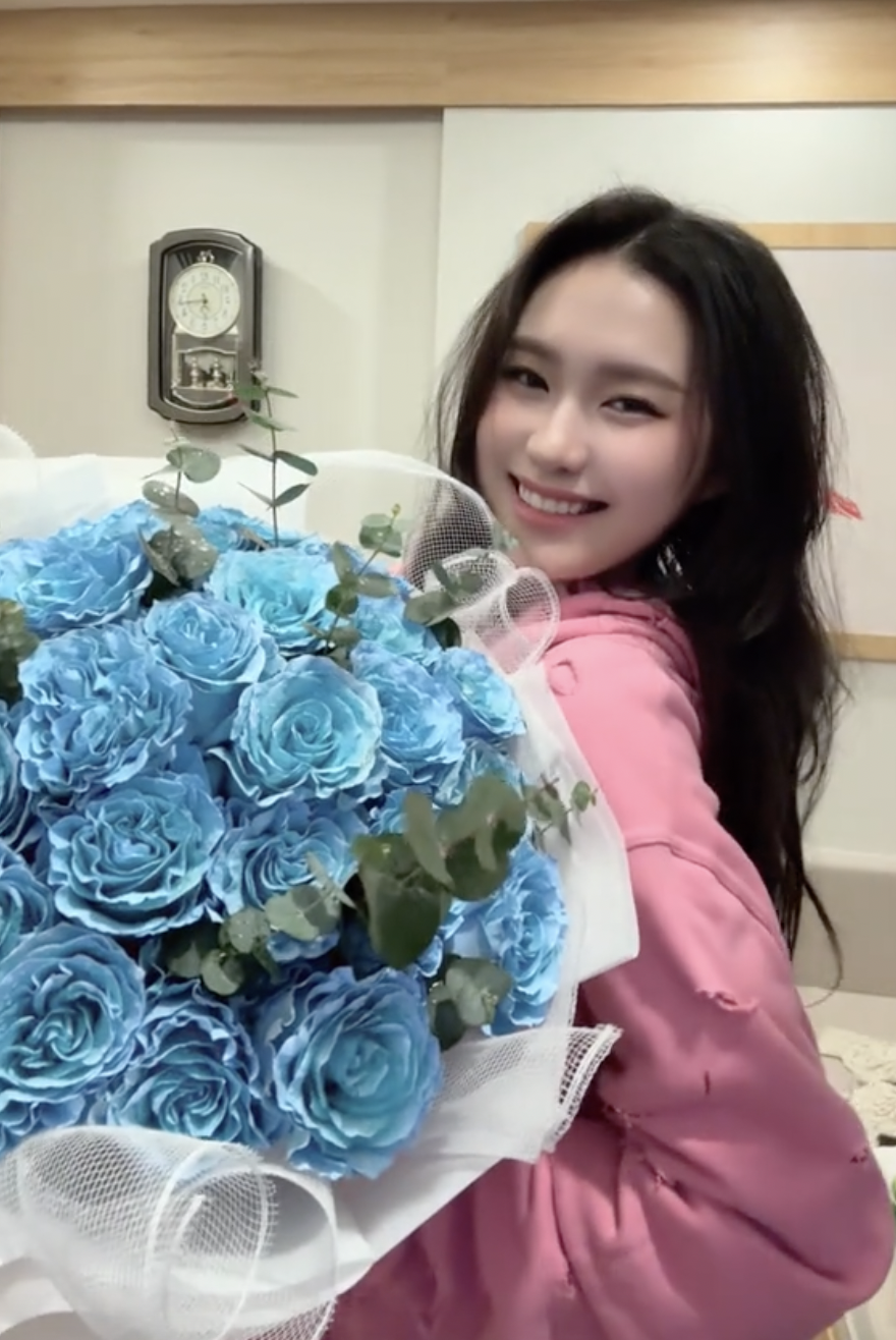 Dàn WAGs Việt khoe sắc rực rỡ ngày 8/3, Doãn Hải My cũng phải lép vế trước cô gái với vóc dáng cực phẩm- Ảnh 1. Dàn WAGs Việt khoe sắc rực rỡ ngày 8/3, Doãn Hải My cũng phải lép vế trước cô gái với vóc dáng cực phẩm- Ảnh 1.