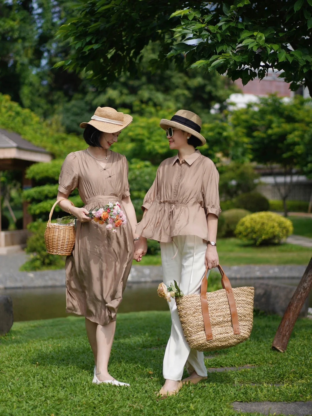 Phụ nữ tuổi 50 nên học cách nói "không" với sự "lòe loẹt": Mùa xuân hè này, càng đơn giản càng đẹp - Ảnh 14. Phụ nữ tuổi 50 nên học cách nói "không" với sự "lòe loẹt": Mùa xuân hè này, càng đơn giản càng đẹp - Ảnh 14.