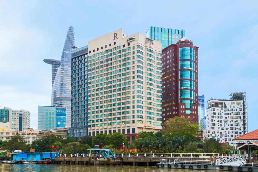 Bên trong khách sạn view xem diễu binh giá hàng chục triệu/đêm có gì? - Ảnh 4. Bên trong khách sạn view xem diễu binh giá hàng chục triệu/đêm có gì? - Ảnh 4.