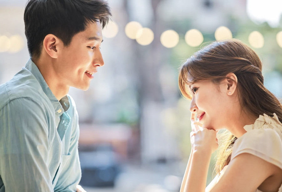 3 dấu hiệu dễ 'lộ' nhất ở chàng trai đang yêu - Ảnh 2. 3 dấu hiệu dễ 'lộ' nhất ở chàng trai đang yêu - Ảnh 2.