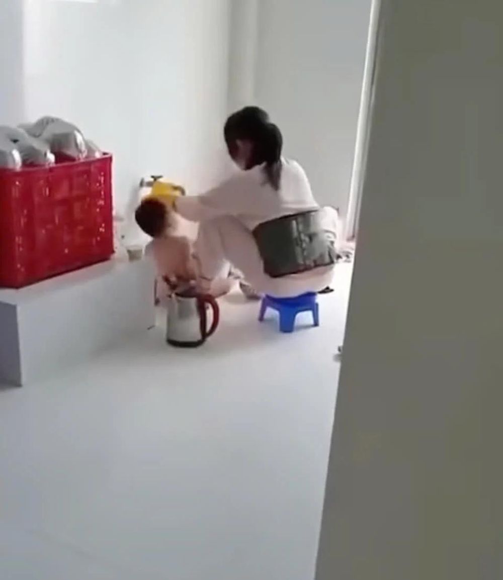 Vụ bảo mẫu ép trẻ ăn đầy bạo lực ở Bến Tre: Thông tin mới nhất về cơ sở trông giữ trẻ - Ảnh 1. Vụ bảo mẫu ép trẻ ăn đầy bạo lực ở Bến Tre: Thông tin mới nhất về cơ sở trông giữ trẻ - Ảnh 1.