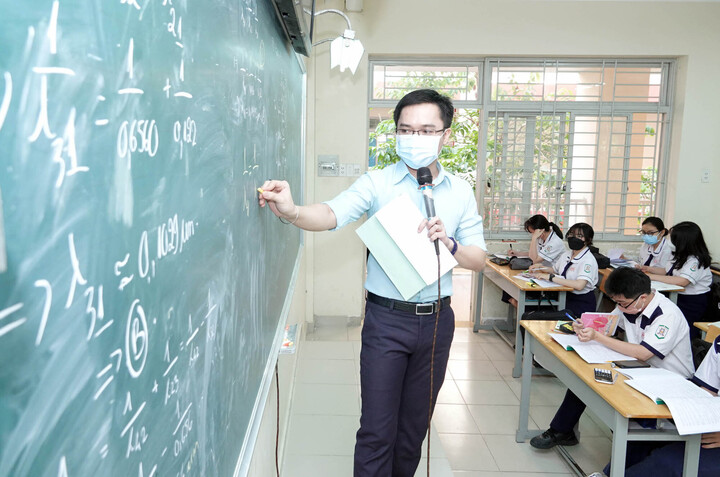 Điều chỉnh thời gian dạy học của gi&aacute;o vi&ecirc;n - Ảnh 1.