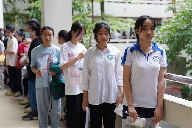 Mô hình trường THPT chuyên lạc hậu: Lo ngại biến tướng ở cấp THCS - Ảnh 1. Mô hình trường THPT chuyên lạc hậu: Lo ngại biến tướng ở cấp THCS - Ảnh 1.
