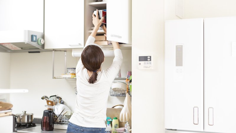 Tôi từng vô cùng sai lầm khi dọn nhà kiểu "tối giản cực đoan": Vứt sạch tay, 3 tháng sau phải đi mua lại từng món và tốn gấp đôi tiền! - Ảnh 2. Tôi từng vô cùng sai lầm khi dọn nhà kiểu "tối giản cực đoan": Vứt sạch tay, 3 tháng sau phải đi mua lại từng món và tốn gấp đôi tiền! - Ảnh 2.