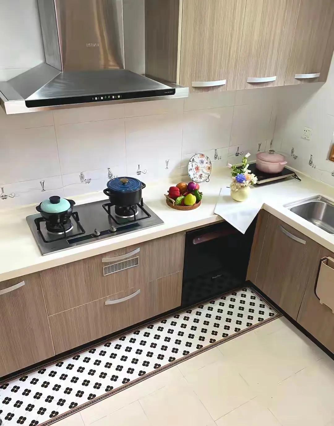 Ngôi nhà 150m² của cặp đôi về hưu gây sốt: Sạch bong không tì vết, đẹp đến mức dân mạng thốt lên "thật sự sống nổi ở đây sao?" - Ảnh 6. Ngôi nhà 150m² của cặp đôi về hưu gây sốt: Sạch bong không tì vết, đẹp đến mức dân mạng thốt lên "thật sự sống nổi ở đây sao?" - Ảnh 6.