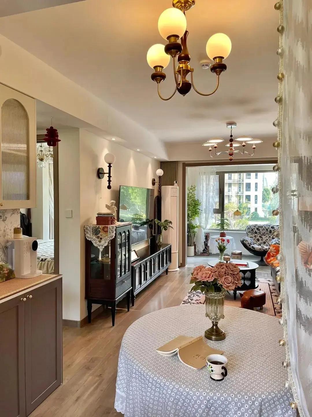 Căn hộ đẹp "gây sốt" của nữ thiết kế 38 tuổi: Ánh sáng tràn ngập, từng góc nhỏ đều muốn mang về nhà - Ảnh 6. Căn hộ đẹp "gây sốt" của nữ thiết kế 38 tuổi: Ánh sáng tràn ngập, từng góc nhỏ đều muốn mang về nhà - Ảnh 6.