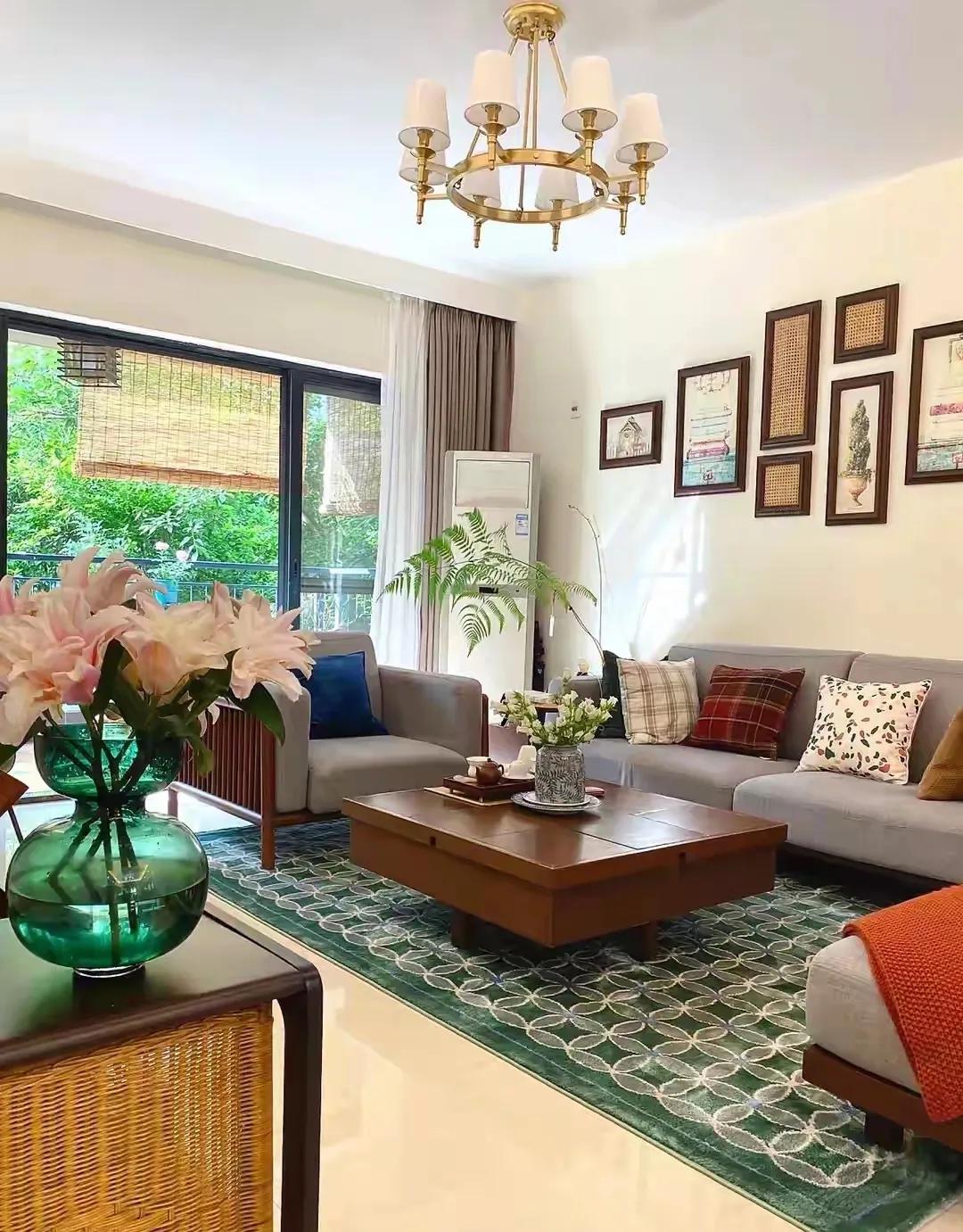 Ngôi nhà 150m² của cặp đôi về hưu gây sốt: Sạch bong không tì vết, đẹp đến mức dân mạng thốt lên "thật sự sống nổi ở đây sao?" - Ảnh 2. Ngôi nhà 150m² của cặp đôi về hưu gây sốt: Sạch bong không tì vết, đẹp đến mức dân mạng thốt lên "thật sự sống nổi ở đây sao?" - Ảnh 2.