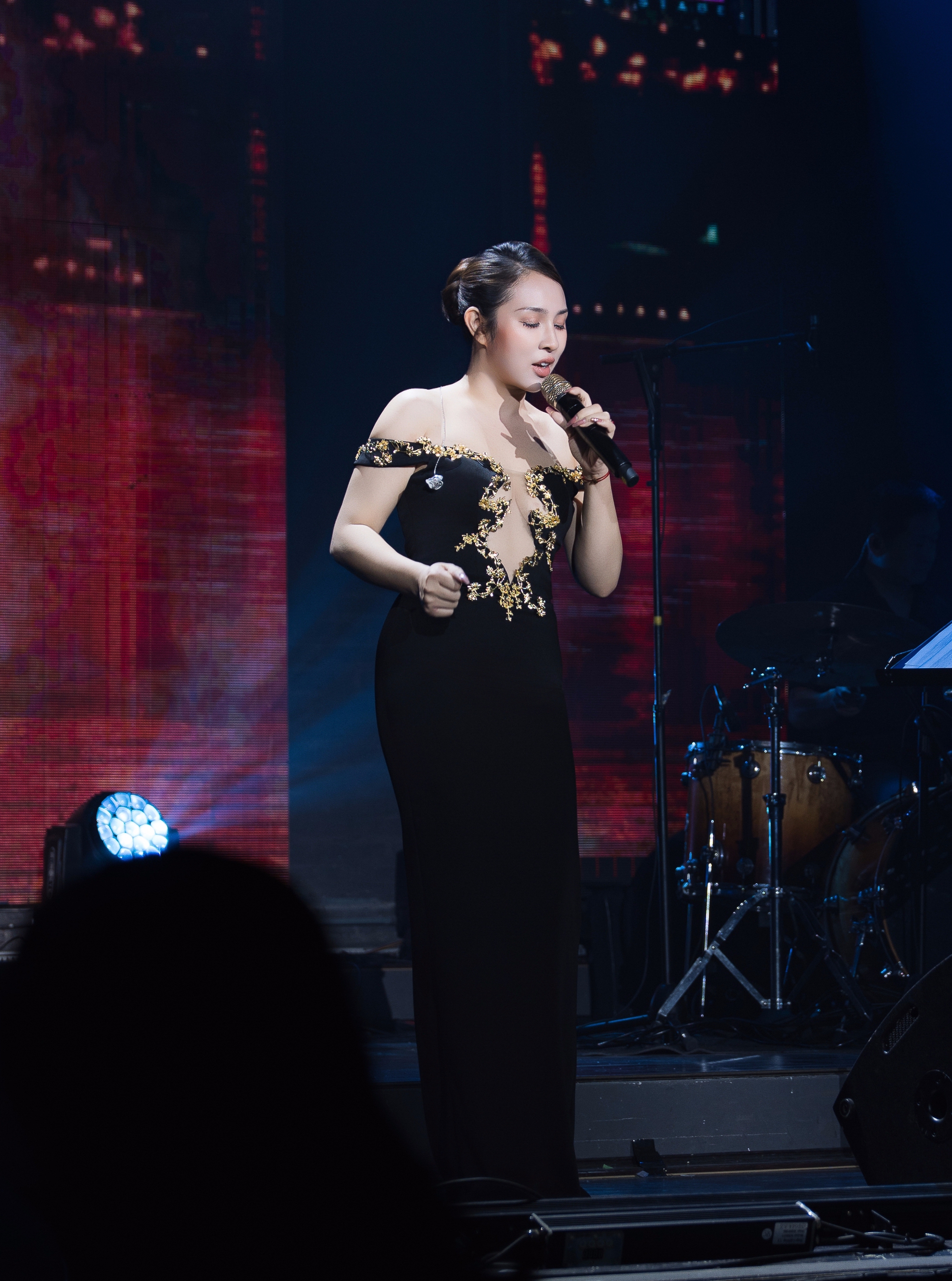 Bảo Trâm Idol nhắc đến chồng đúng 1 câu, khen đàn em "hát hay, đẹp trai nhưng ngoan quá"- Ảnh 1. Bảo Trâm Idol nhắc đến chồng đúng 1 câu, khen đàn em "hát hay, đẹp trai nhưng ngoan quá"- Ảnh 1.