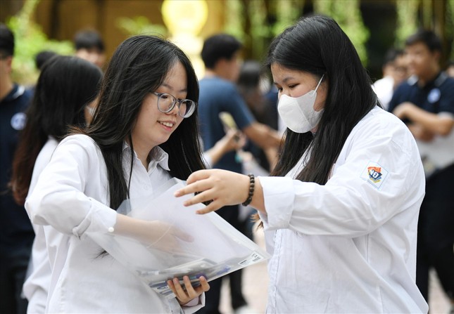 Tuyển sinh đại học năm 2025: Cần thống nhất quy đổi chứng chỉ ngoại ngữ - Ảnh 1. Tuyển sinh đại học năm 2025: Cần thống nhất quy đổi chứng chỉ ngoại ngữ - Ảnh 1.