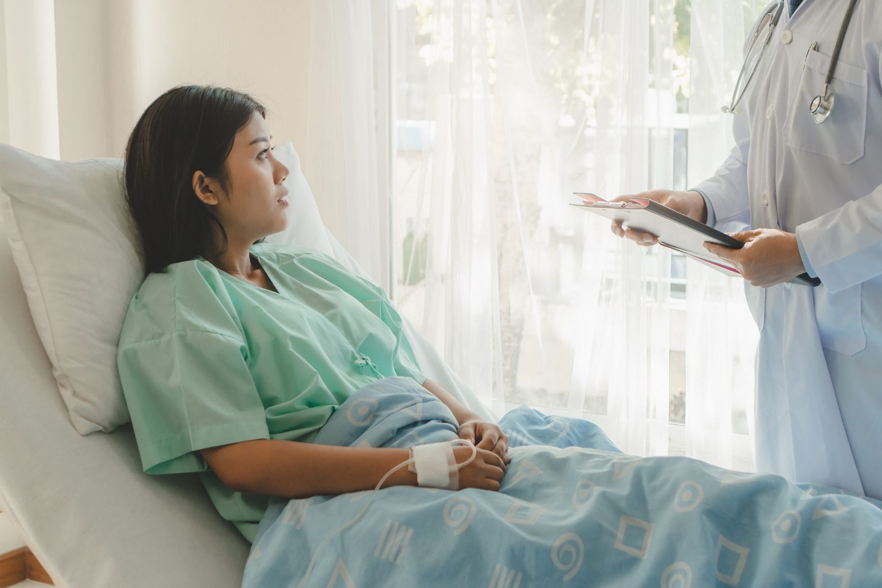 Lao động nữ nghỉ việc để dưỡng thai theo chỉ định của bác sĩ có bị cho thôi việc? Chế độ thai sản ra sao?- Ảnh 1. Lao động nữ nghỉ việc để dưỡng thai theo chỉ định của bác sĩ có bị cho thôi việc? Chế độ thai sản ra sao?- Ảnh 1.