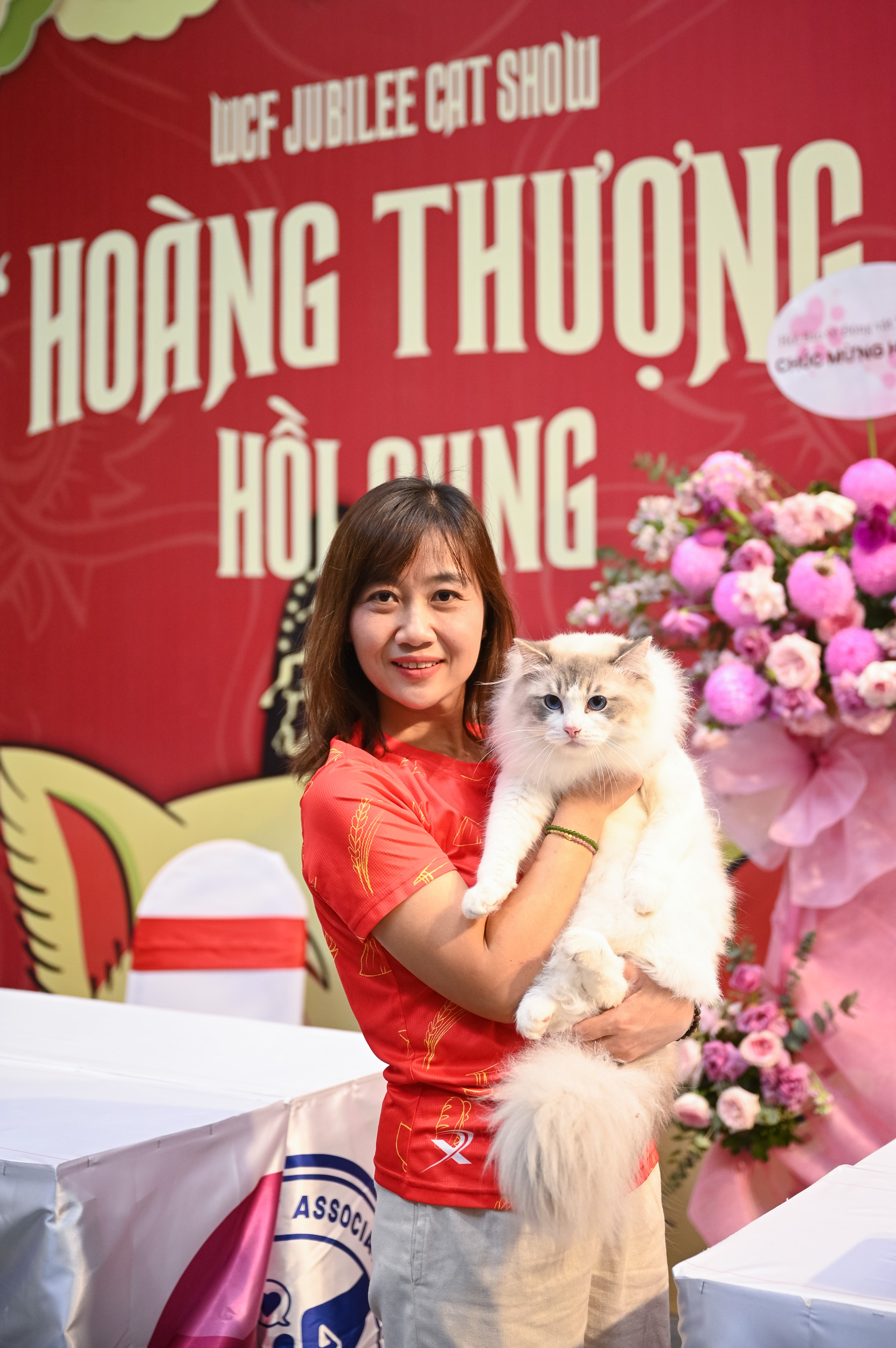 Trai xinh, gái đẹp đưa Trai xinh, gái đẹp đưa