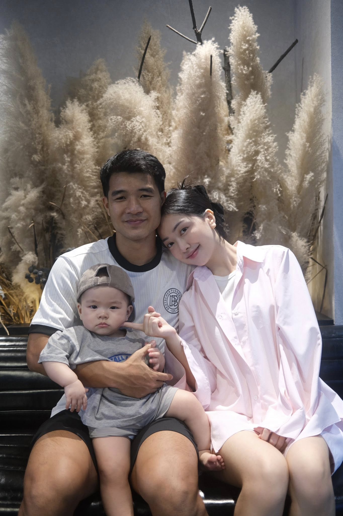 Nàng WAG vượt cả Doãn Hải My, Chu Thanh Huyền, được dân mạng khen xinh nhất, lộ diện sau sinh không thể nhận ra- Ảnh 1. Nàng WAG vượt cả Doãn Hải My, Chu Thanh Huyền, được dân mạng khen xinh nhất, lộ diện sau sinh không thể nhận ra- Ảnh 1.