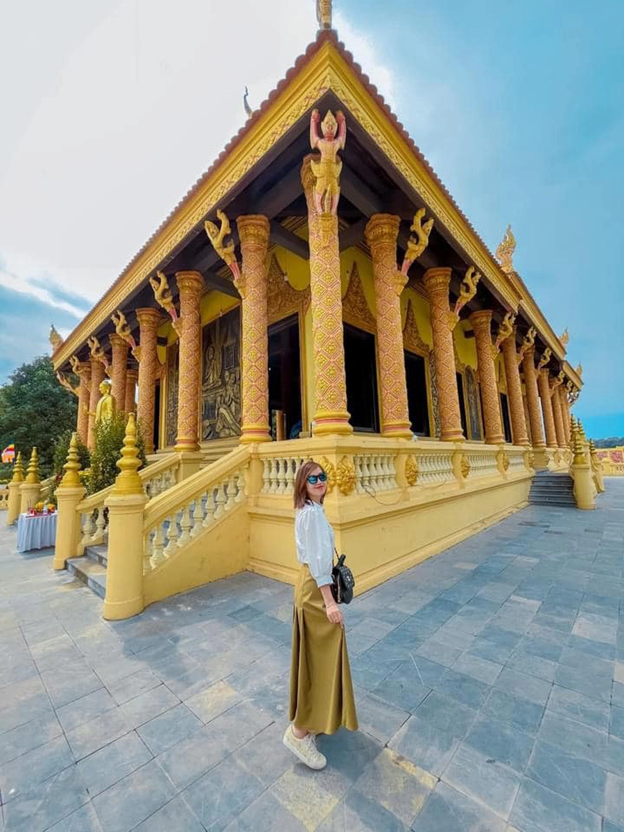 anh-dep-du-khach-o-lang-van-hoa-cac-dan-toc-viet-nam-1745999547330520961378.png