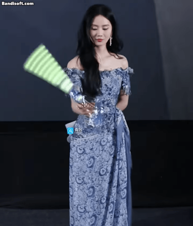 Mỹ nhân Trung Quốc đi tuyên truyền phim mới thôi mà, có cần đẹp vậy không: Netizen than sao cứ trẻ mãi, 14 năm không già - Ảnh 3. Mỹ nhân Trung Quốc đi tuyên truyền phim mới thôi mà, có cần đẹp vậy không: Netizen than sao cứ trẻ mãi, 14 năm không già - Ảnh 3.