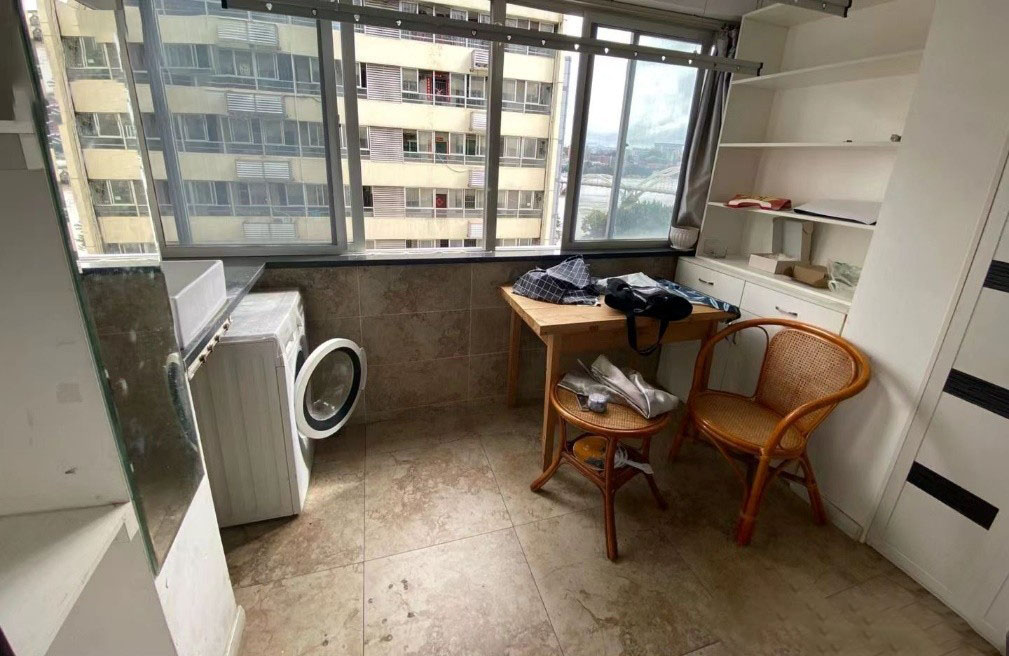 Bất chấp lời khuyên, cô gái 9x mua căn hộ cũ 35m², sau khi cải tạo với khoảng 70 triệu, bạn bè đều ghen tị - Ảnh 5. Bất chấp lời khuyên, cô gái 9x mua căn hộ cũ 35m², sau khi cải tạo với khoảng 70 triệu, bạn bè đều ghen tị - Ảnh 5.