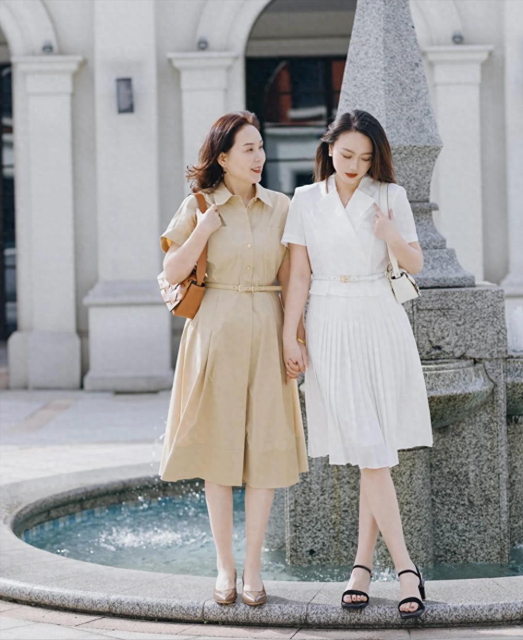 Phụ nữ tuổi 40 nhất định nên có “váy dài qua gối” trong tủ đồ mùa xuân hè - Ảnh 1.