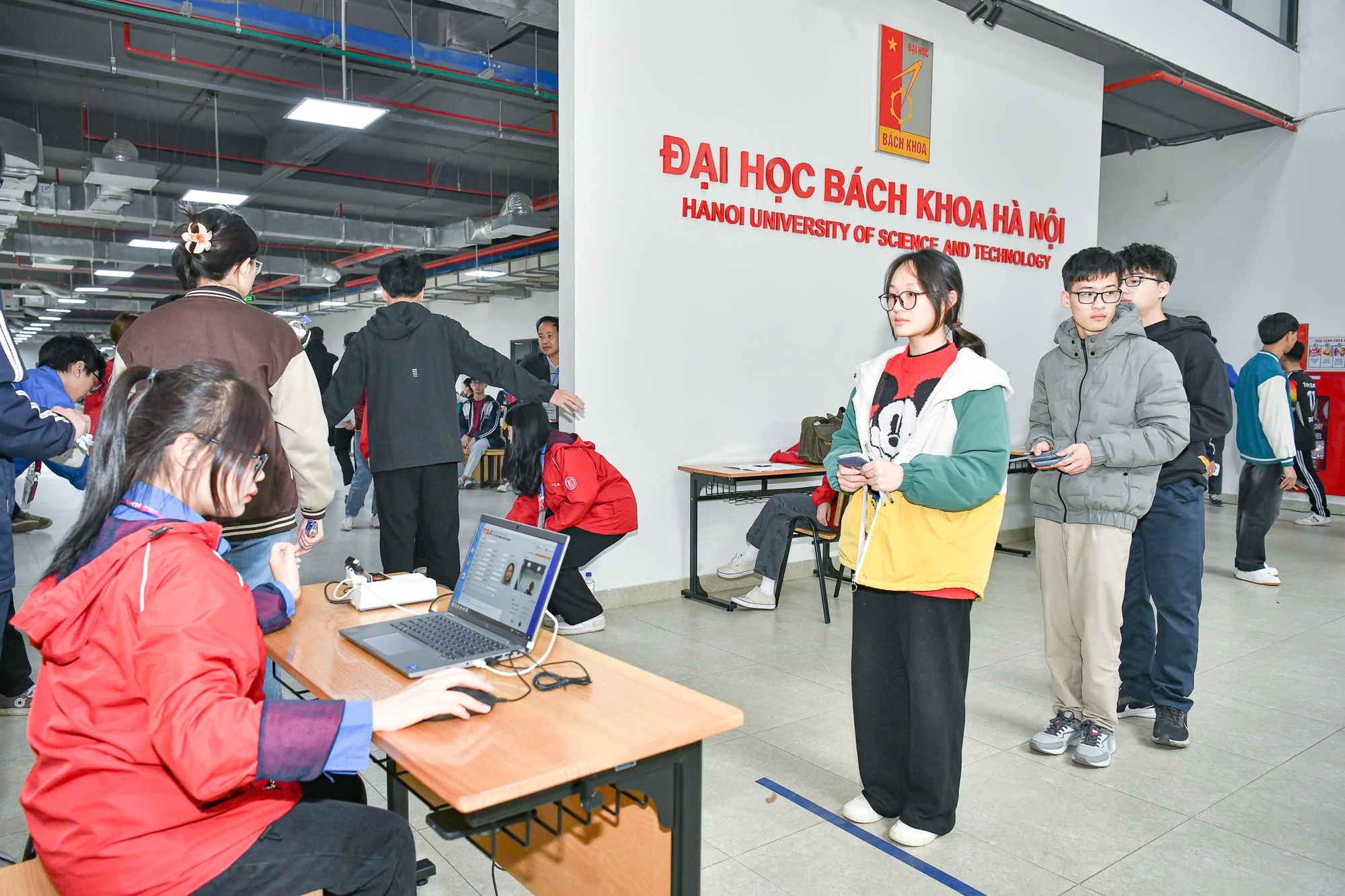 Nhiều trường đại học đồng loạt tăng học phí- Ảnh 3. Nhiều trường đại học đồng loạt tăng học phí- Ảnh 3.