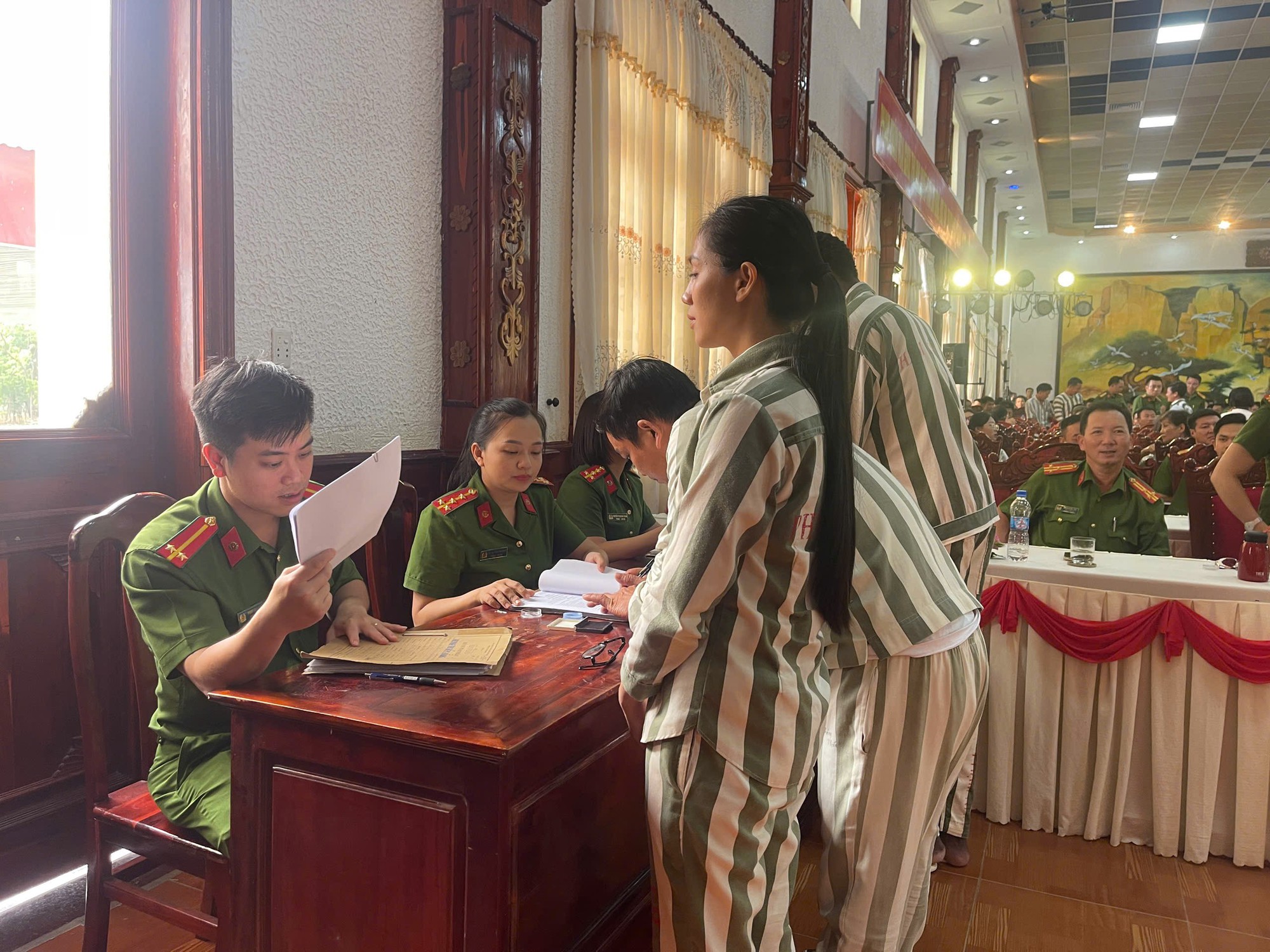 Trại giam lớn nhất nước công bố đặc xá 276 phạm nhân, có 15 người nước ngoài- Ảnh 2. Trại giam lớn nhất nước công bố đặc xá 276 phạm nhân, có 15 người nước ngoài- Ảnh 2.