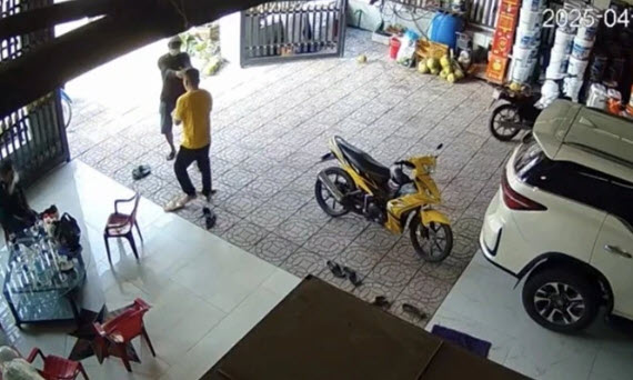Vụ nổ súng ở Vĩnh Long: Cần làm rõ nguyên nhân dẫn đến nghi phạm trả thù người lái xe tải - Ảnh 1. Vụ nổ súng ở Vĩnh Long: Cần làm rõ nguyên nhân dẫn đến nghi phạm trả thù người lái xe tải - Ảnh 1.