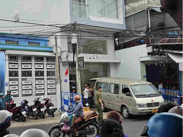 Vụ 3 người trong 1 gia đình tử vong tại căn hộ du lịch ở Nha Trang: Người vợ đang mang thai 3 tháng, có nghe tiếng cãi vã trước đó - Ảnh 1. Vụ 3 người trong 1 gia đình tử vong tại căn hộ du lịch ở Nha Trang: Người vợ đang mang thai 3 tháng, có nghe tiếng cãi vã trước đó - Ảnh 1.