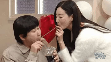 ezgif-721e6a6f9317ae-1746143924484-17461439323501587687511.gif