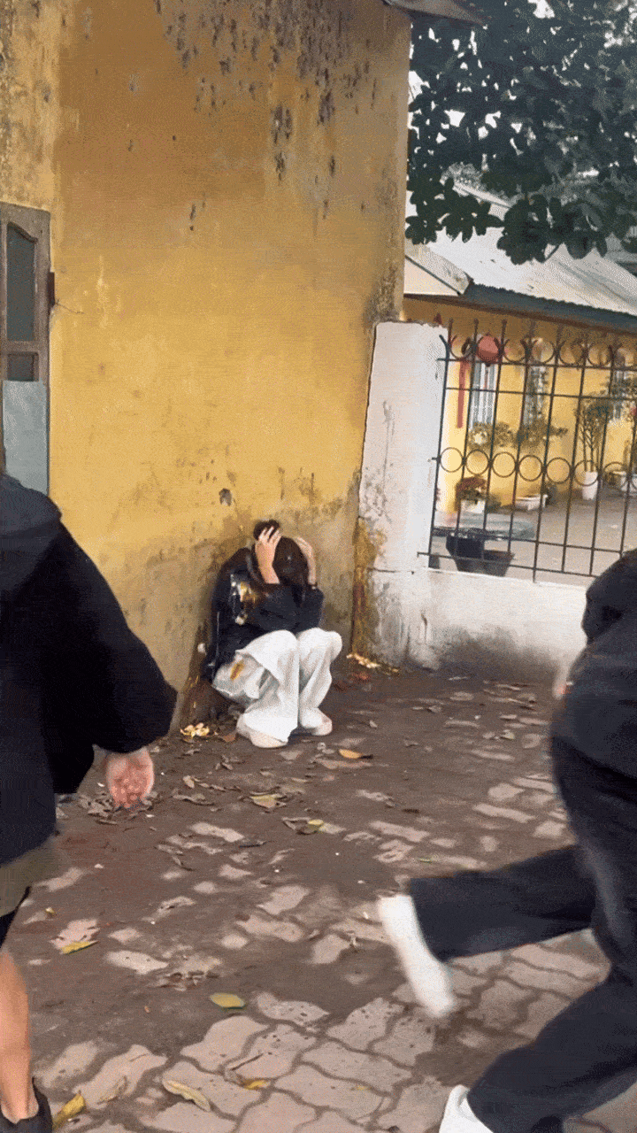 ezgif-871c24fa9aa6b2-1746077412893-17460774537541220010703.gif