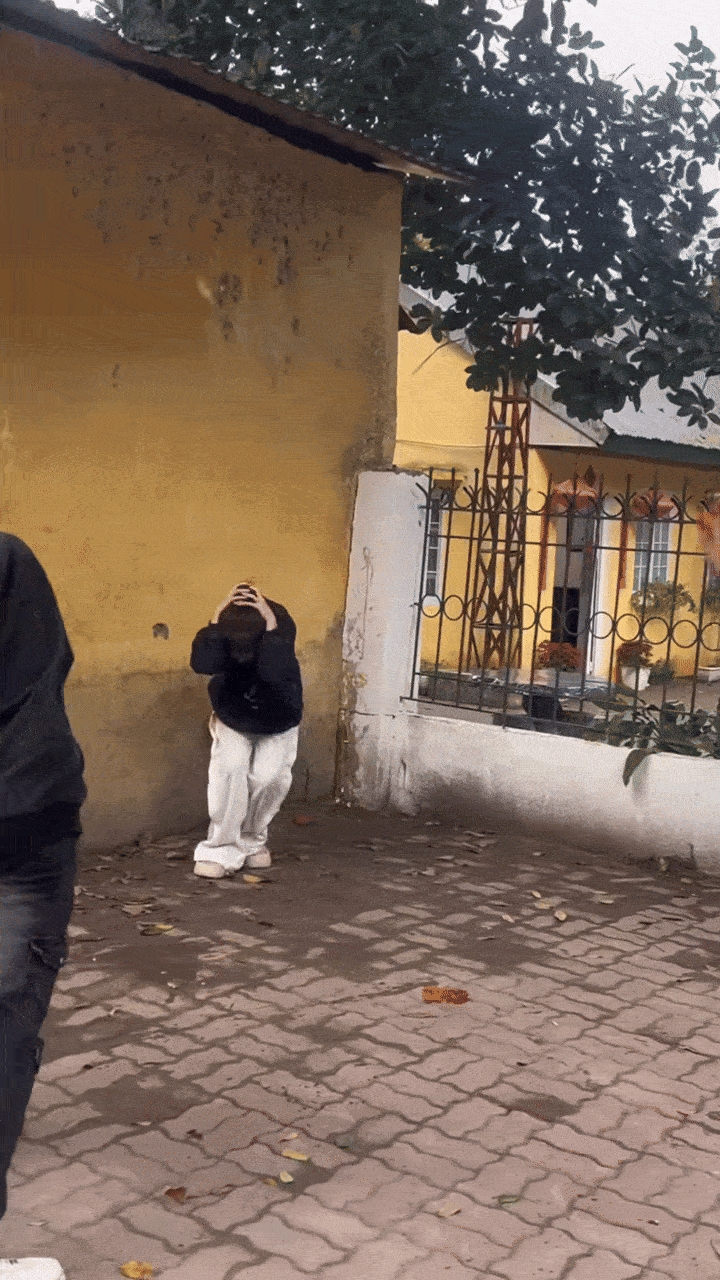 ezgif-8769d8cd3e4143-1746077455281-17460774556141508487628.gif