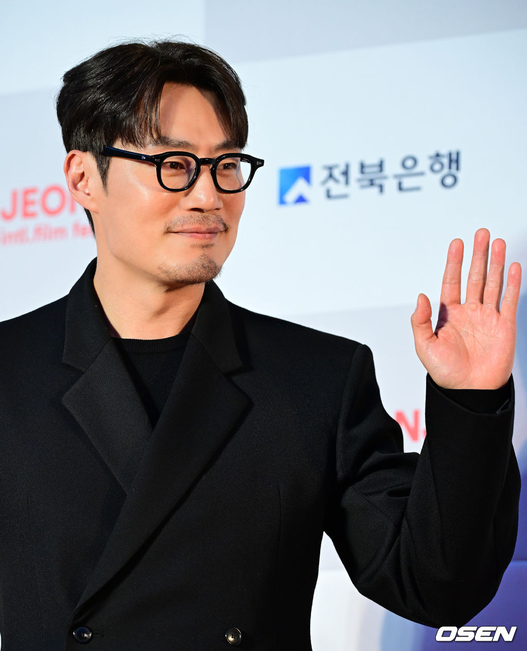 lee-hee-jun-1746068323307-17460683285771427757468.jpg