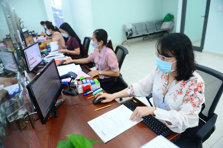 Nghỉ hưu trước tuổi do tinh giản biên chế có được nhận lương hưu ngay sau khi có quyết định? - Ảnh 1. Nghỉ hưu trước tuổi do tinh giản biên chế có được nhận lương hưu ngay sau khi có quyết định? - Ảnh 1.