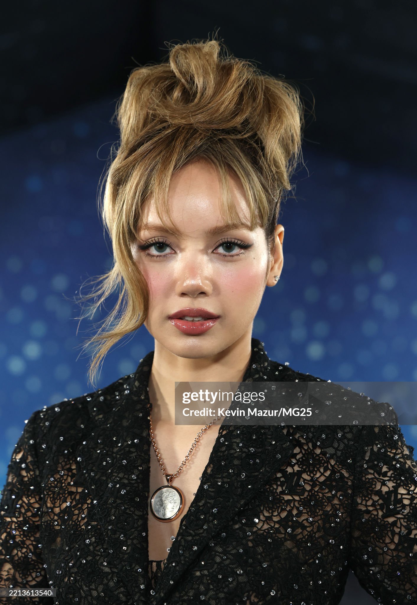 Da thật dàn sao Met Gala bị zoom không thể cận hơn: Kendall lộ khuyết điểm, BLACKPINK thua đại mỹ nhân U60- Ảnh 17. Da thật dàn sao Met Gala bị zoom không thể cận hơn: Kendall lộ khuyết điểm, BLACKPINK thua đại mỹ nhân U60- Ảnh 17.