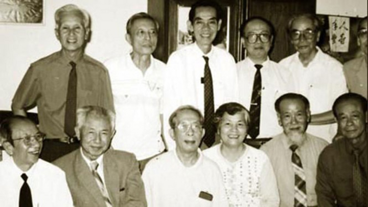 '&Ocirc;ng tr&ugrave;m' đứng sau những t&ecirc;n tuổi t&igrave;nh b&aacute;o huyền thoại của Việt Nam - Ảnh 1.