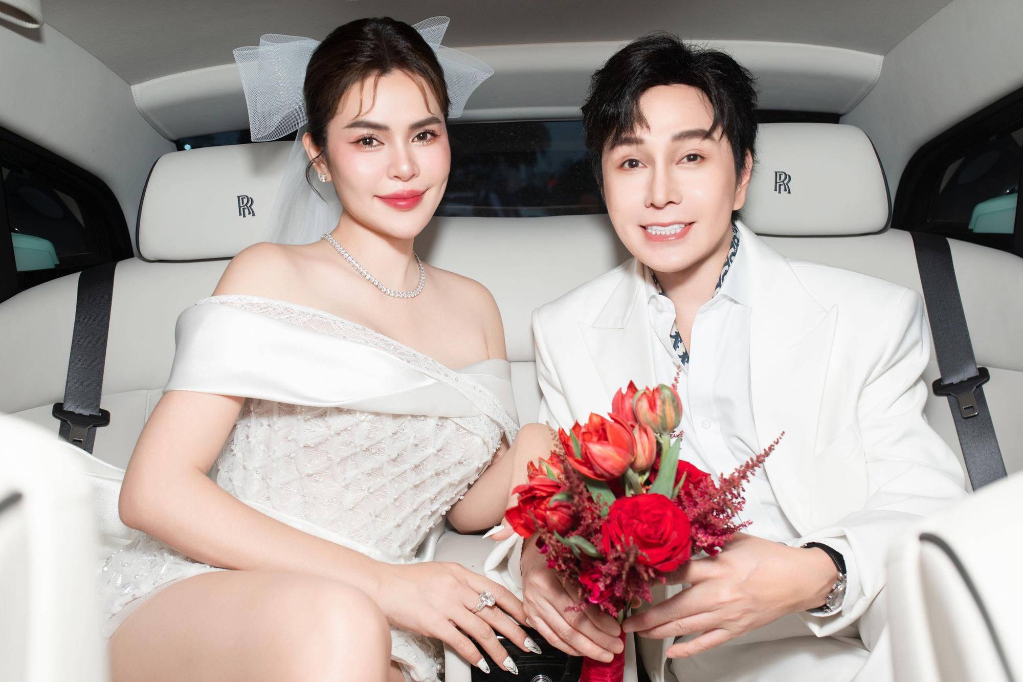 2 sao Việt mang thai ở tuổi 46: Người lần đầu làm mẹ, người lần thứ 4 - Ảnh 2. 2 sao Việt mang thai ở tuổi 46: Người lần đầu làm mẹ, người lần thứ 4 - Ảnh 2.