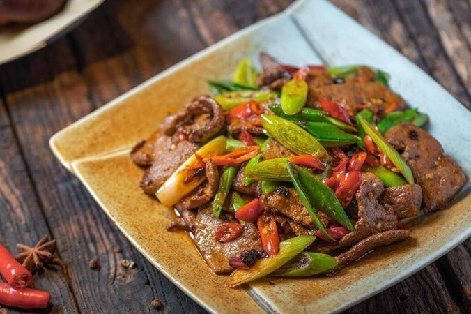 Cần tây đừng chỉ ép nước giảm cân, làm ngay món siêu ngon này để tăng cường sức khỏe "phòng the"- Ảnh 4. Cần tây đừng chỉ ép nước giảm cân, làm ngay món siêu ngon này để tăng cường sức khỏe "phòng the"- Ảnh 4.