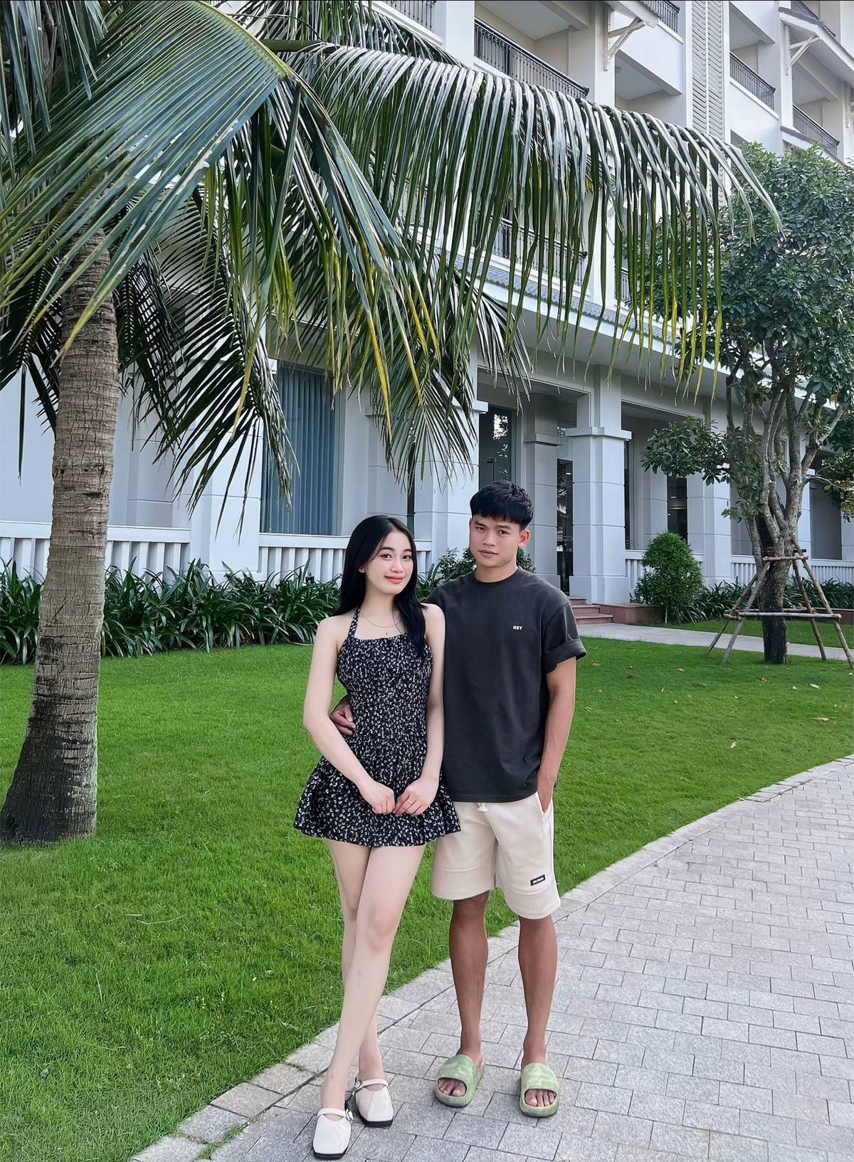 Loạt ảnh hẹn hò tình tứ của Hồ Văn Cường với hotgirl Nghệ An- Ảnh 3. Loạt ảnh hẹn hò tình tứ của Hồ Văn Cường với hotgirl Nghệ An- Ảnh 3.