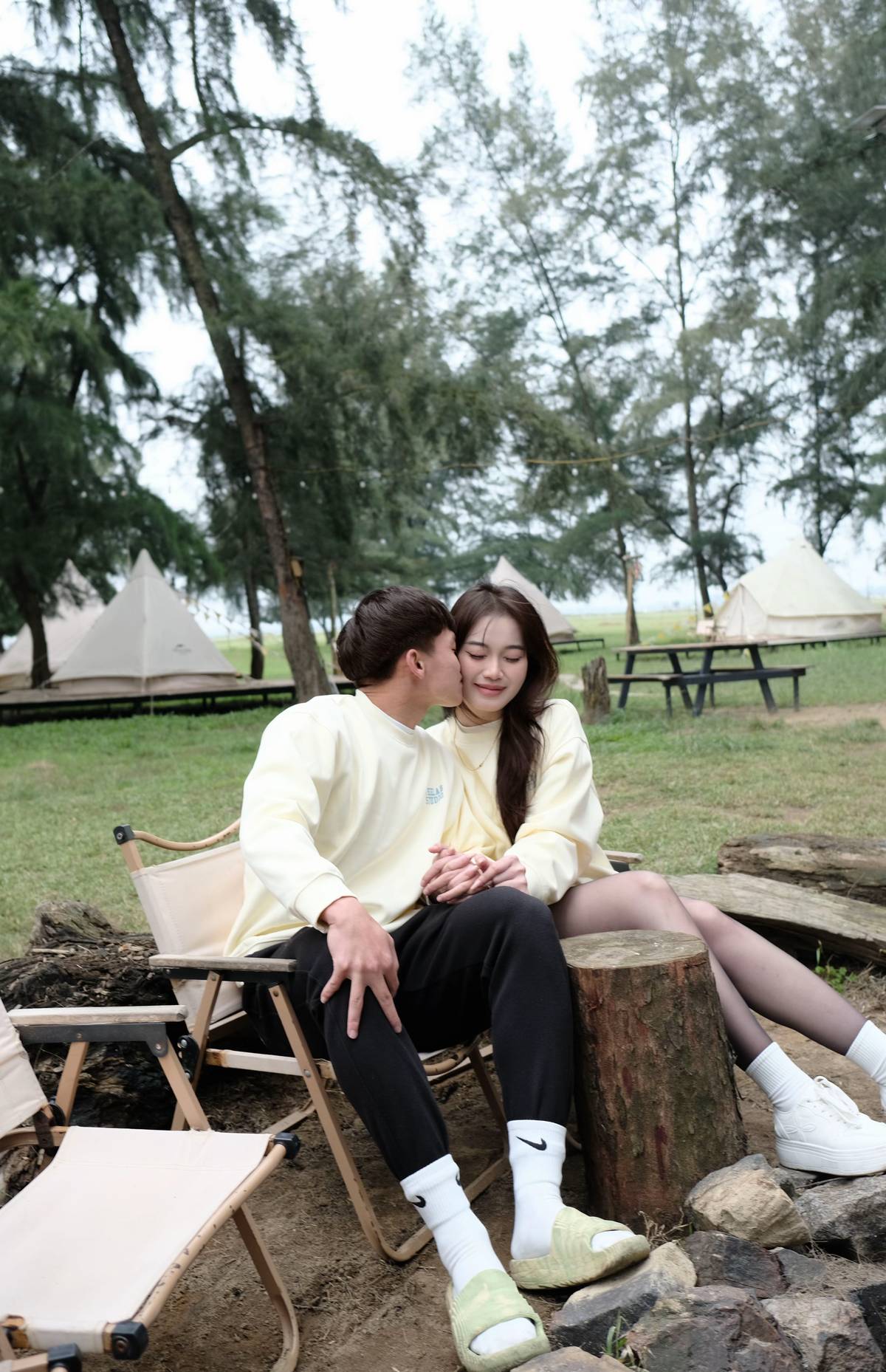 Loạt ảnh hẹn hò tình tứ của Hồ Văn Cường với hotgirl Nghệ An- Ảnh 1. Loạt ảnh hẹn hò tình tứ của Hồ Văn Cường với hotgirl Nghệ An- Ảnh 1.