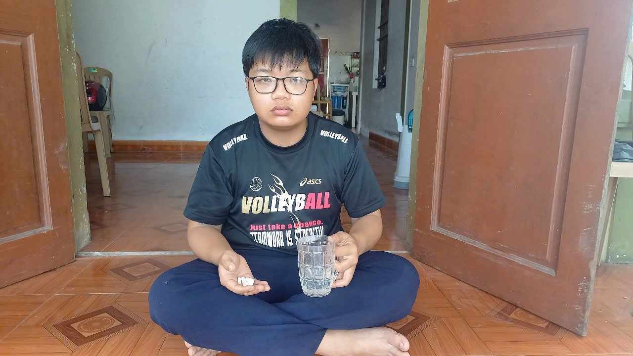 Mẹ bại liệt nén đau đớn, mong có tiền cứu chữa con trai mắc bệnh hiểm nghèo- Ảnh 5.
