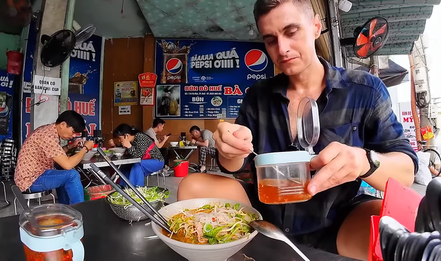 bun-bo-hue-5-17469632960562132219330-1747051001477-17470510016969005684.png