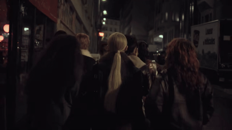 i-dlegirlfriendofficialmusicvideoonline-video-cuttercom-ezgifcom-video-to-gif-converter-1746942032239962959944-1747010641108-17470106415662015693129.gif
