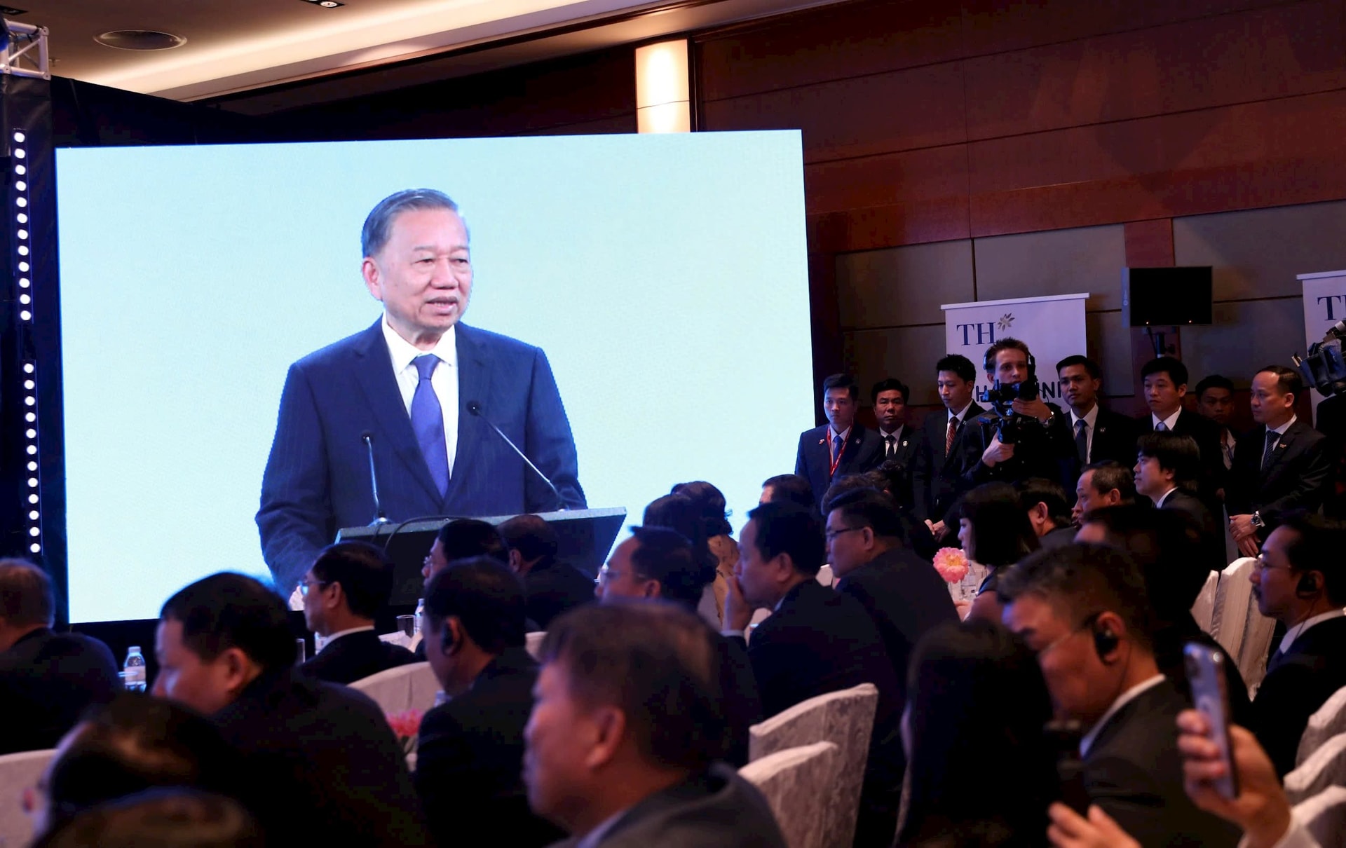Tổng Bí thư chứng kiến "kỳ tích sữa Việt” tại Nga: Dấu mốc mới trên đường TH chinh phục thế giới - Ảnh 2. Tổng Bí thư chứng kiến "kỳ tích sữa Việt” tại Nga: Dấu mốc mới trên đường TH chinh phục thế giới - Ảnh 2.