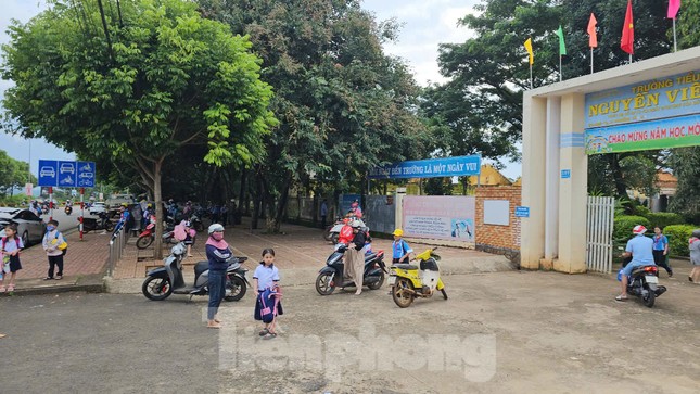 Giáo viên thành phố Buôn Ma Thuột bị chi thiếu hơn 30 tỷ đồng phụ cấp - Ảnh 1.