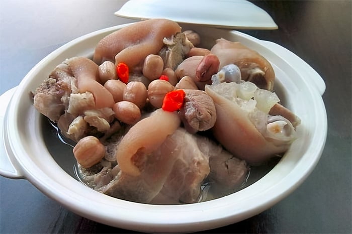 Cách nấu 3 món ăn giúp xương chắc khỏe cho người trên 40 tuổi - Ảnh 2. Cách nấu 3 món ăn giúp xương chắc khỏe cho người trên 40 tuổi - Ảnh 2.