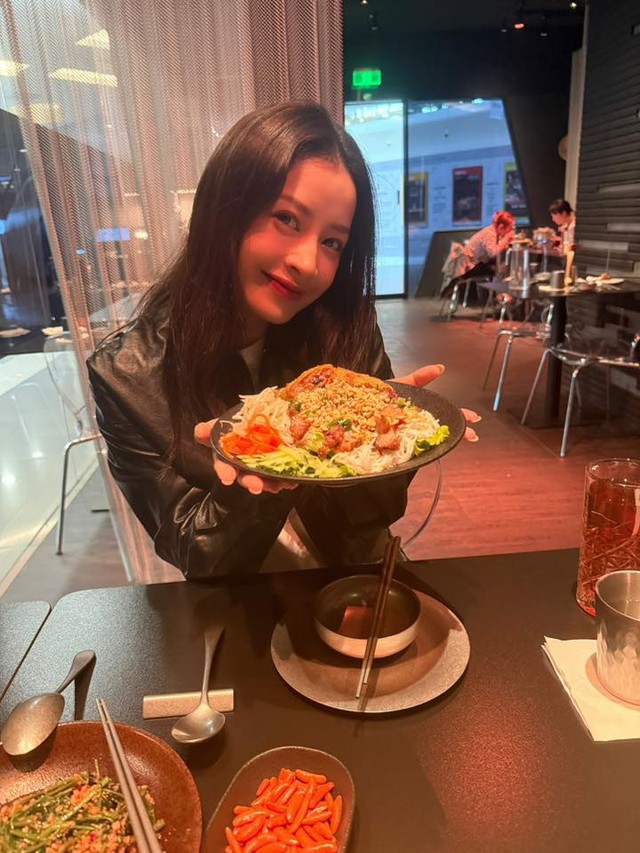 Vượt 2 đối thủ kỳ cựu, nhà hàng của Chi Pu bất ngờ đứng đầu nền tảng ẩm thực lớn nhất Trung Quốc - Ảnh 9. Vượt 2 đối thủ kỳ cựu, nhà hàng của Chi Pu bất ngờ đứng đầu nền tảng ẩm thực lớn nhất Trung Quốc - Ảnh 9.