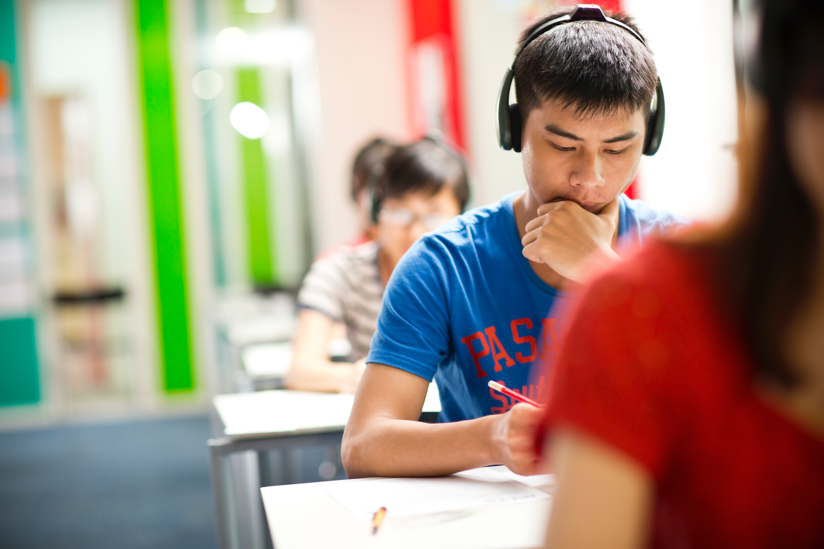Đổ hàng chục triệu cho IELTS, nhiều học sinh giờ Đổ hàng chục triệu cho IELTS, nhiều học sinh giờ