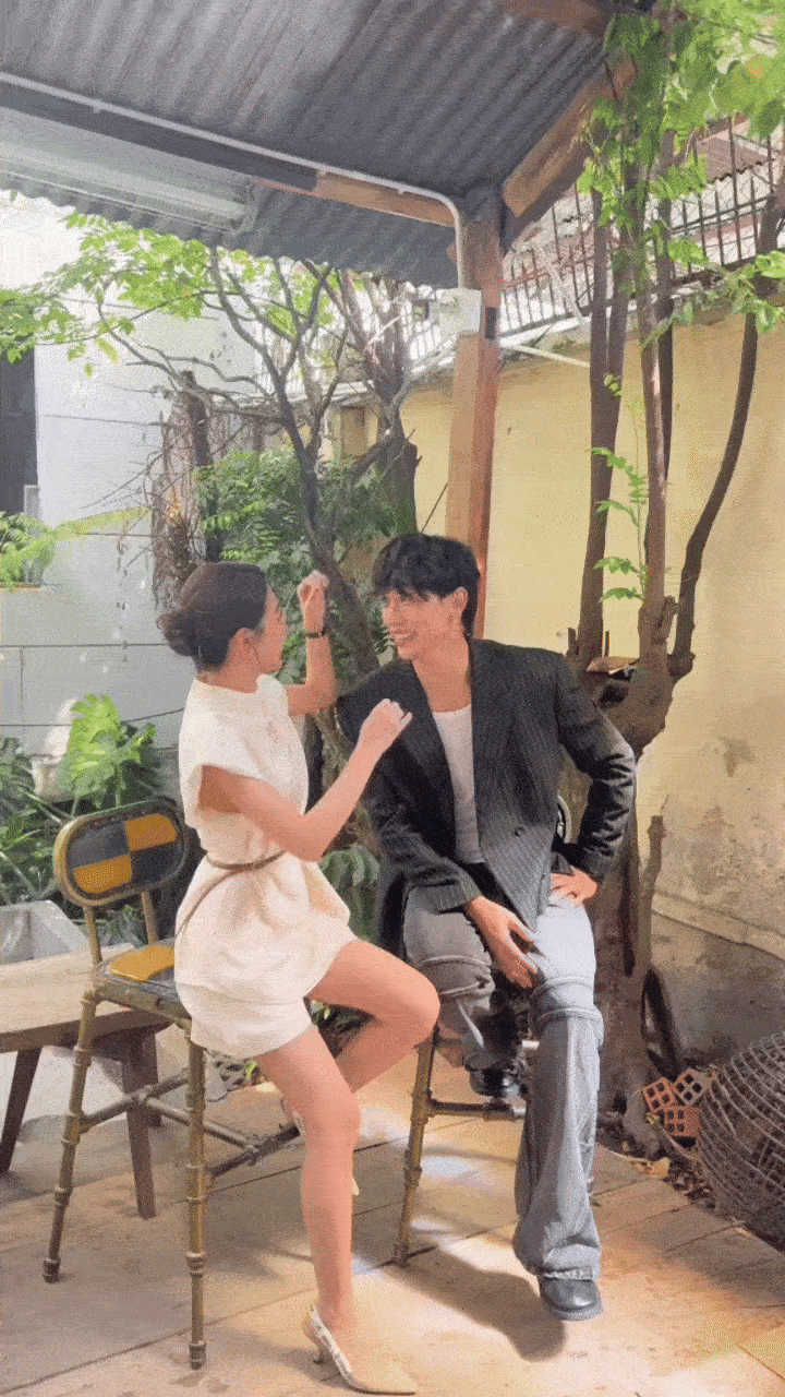 Cặp đôi Vbiz công khai nắm tay tình tứ, bị đồng nghiệp khui luôn mối quan hệ thật- Ảnh 3. Cặp đôi Vbiz công khai nắm tay tình tứ, bị đồng nghiệp khui luôn mối quan hệ thật- Ảnh 3.