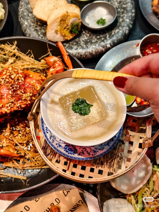 Vượt 2 đối thủ kỳ cựu, nhà hàng của Chi Pu bất ngờ đứng đầu nền tảng ẩm thực lớn nhất Trung Quốc - Ảnh 5. Vượt 2 đối thủ kỳ cựu, nhà hàng của Chi Pu bất ngờ đứng đầu nền tảng ẩm thực lớn nhất Trung Quốc - Ảnh 5.