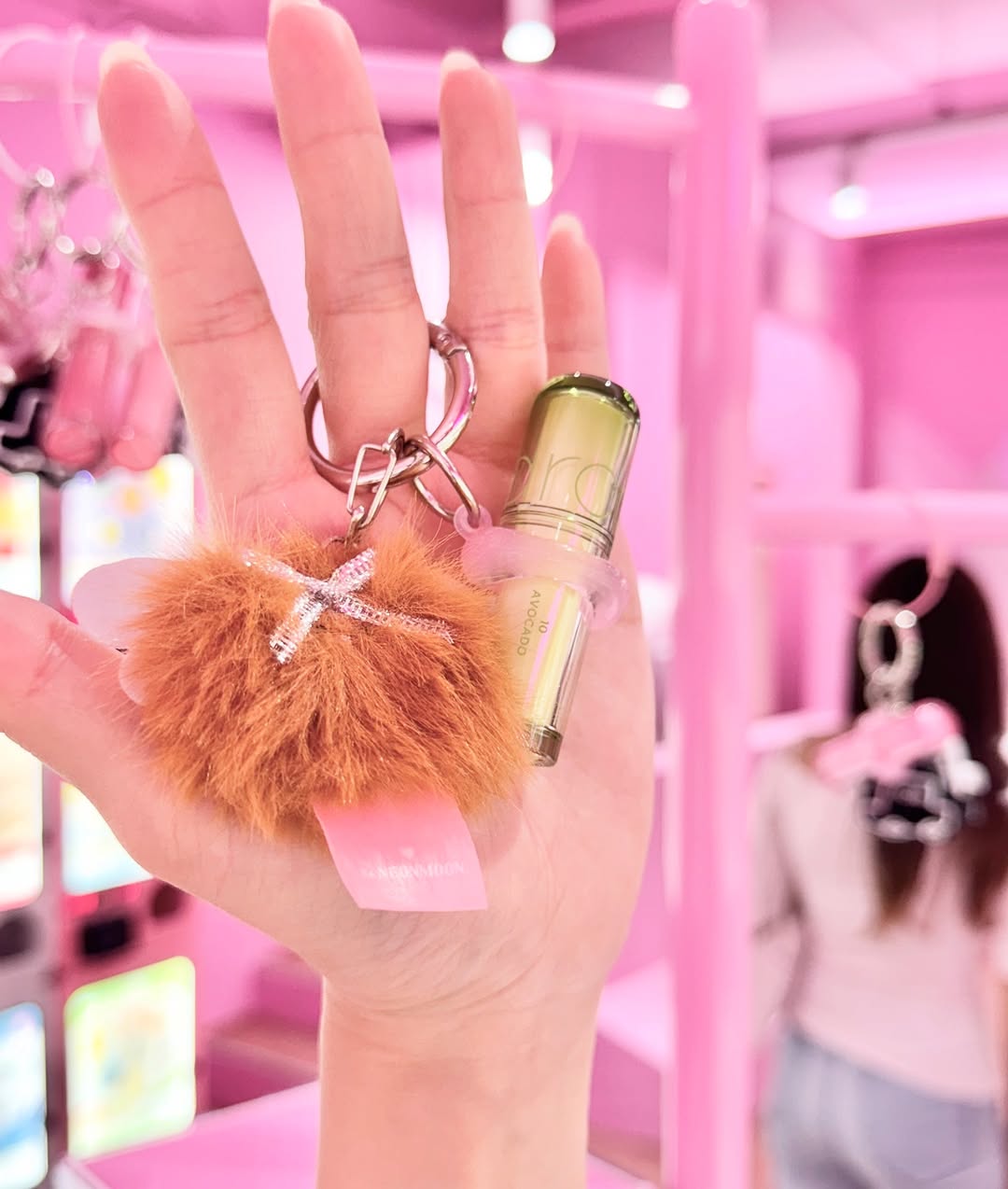 "Màu son cỏ dại" thực sự tồn tại: 9 người chê nhưng vẫn có 1 người khen hết lời - Ảnh 9. "Màu son cỏ dại" thực sự tồn tại: 9 người chê nhưng vẫn có 1 người khen hết lời - Ảnh 9.