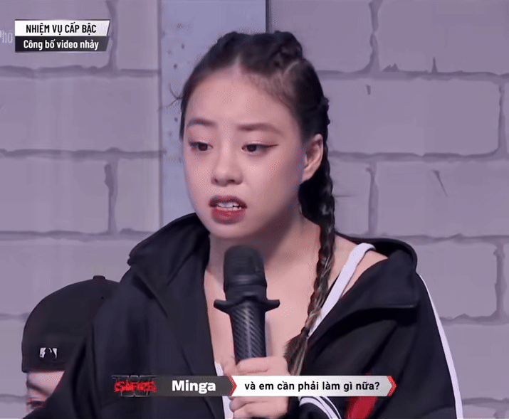 tiktok-makeyourday12-ezgifcom-crop-1747032174392802117873-1747112334829-1747112334918210205885.gif