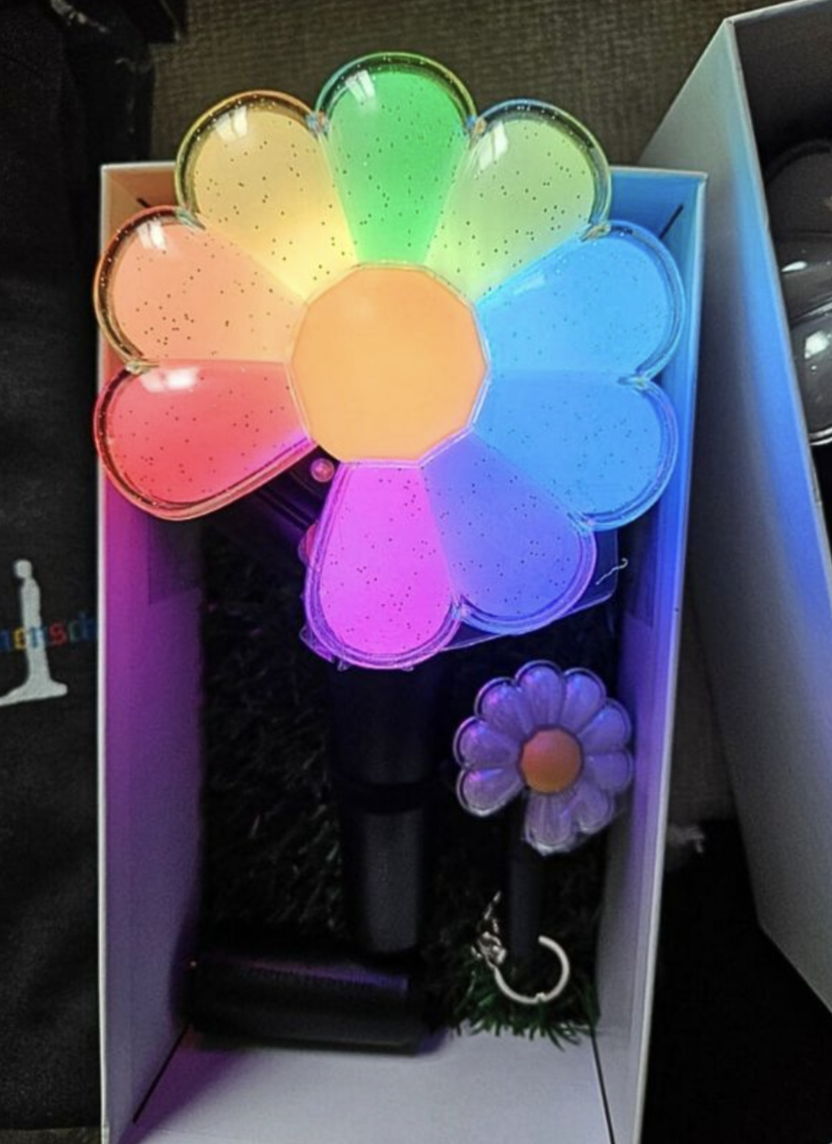 Sau vàng, matcha thì lightstick Sau vàng, matcha thì lightstick
