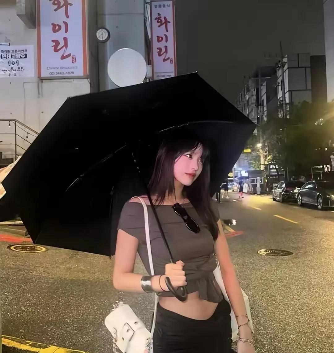 Con gái riêng của tình cũ Chương Tử Di trổ mã xinh đẹp ở tuổi 20: Visual nét, style chất chẳng thua idol Hàn- Ảnh 7. Con gái riêng của tình cũ Chương Tử Di trổ mã xinh đẹp ở tuổi 20: Visual nét, style chất chẳng thua idol Hàn- Ảnh 7.