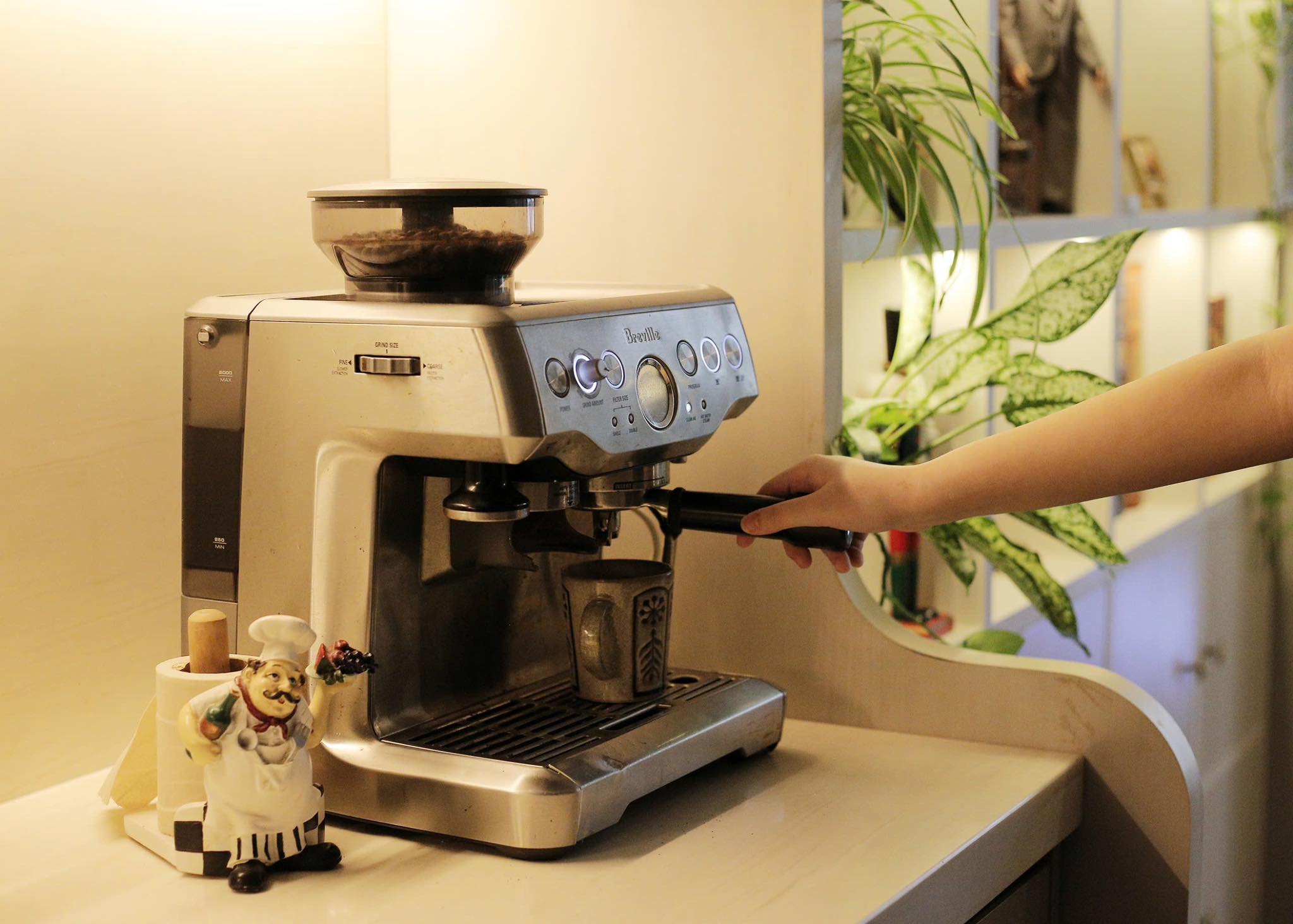 Căn hộ ấm áp được vun bồi mỗi ngày bởi cảm xúc với nghệ thuật của mẹ 2 con ở Hà Nội: Cái đẹp luôn ở quanh ta! - Ảnh 10. Căn hộ ấm áp được vun bồi mỗi ngày bởi cảm xúc với nghệ thuật của mẹ 2 con ở Hà Nội: Cái đẹp luôn ở quanh ta! - Ảnh 10.